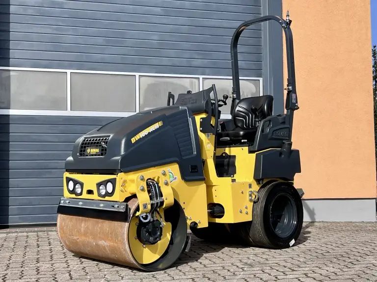 2023 BOMAG BW100ACM-5 Combination roller